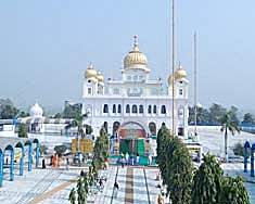 Fatehgarh Sahib, Gurudwara Fatehgarh Sahib, Gurudwara Burj Mata Gujri, Gurudwara Shahid Ganj, Gurudwara Jyoti Sarup, Gurudwara Bhora Sahib, Shahidi Jorh Mela